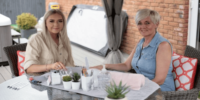 Dad Built a Beauty Salon in the Garden